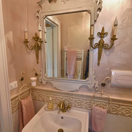 La Maison Degli Angeli Bed and breakfast Desenzano del Garda