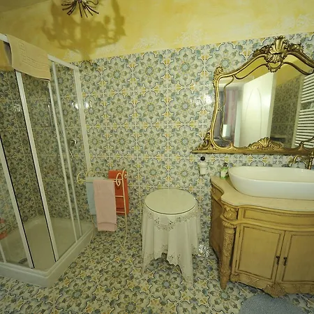La Maison Degli Angeli Bed and breakfast Desenzano del Garda